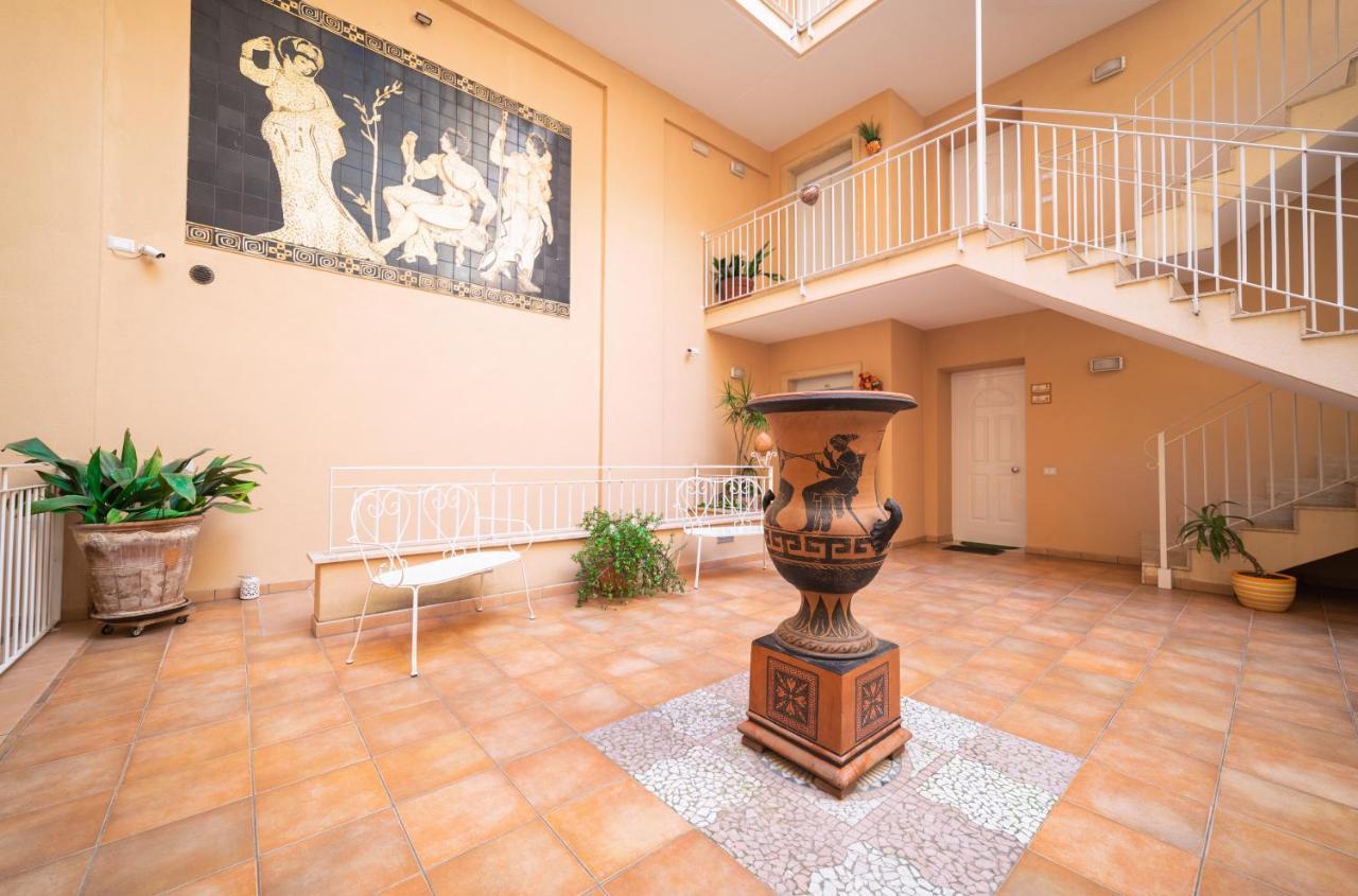 Il Cortile Delle Esperidi *