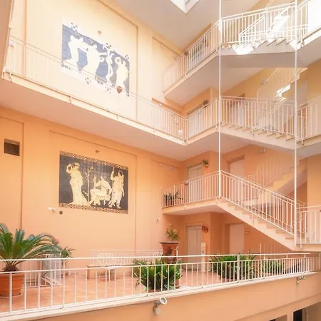 Il Cortile Delle Esperidi Apartment Lecce Exterior photo