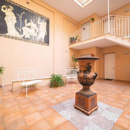 Il Cortile Delle Esperidi Apartment Lecce Exterior photo