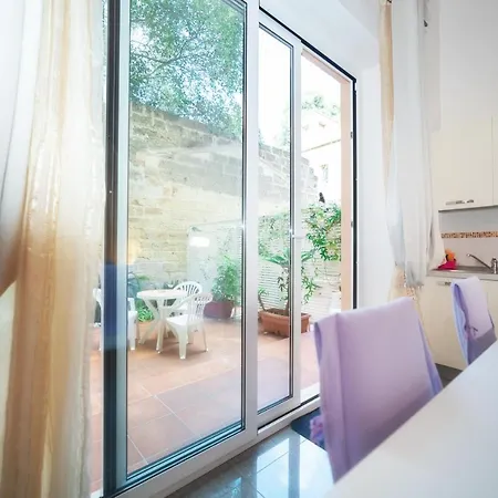 Il Cortile Delle Esperidi Apartment Lecce Exterior photo