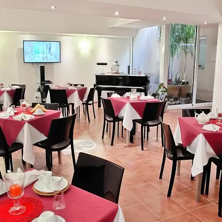 Il Cortile Delle Esperidi Apartment Lecce Exterior photo